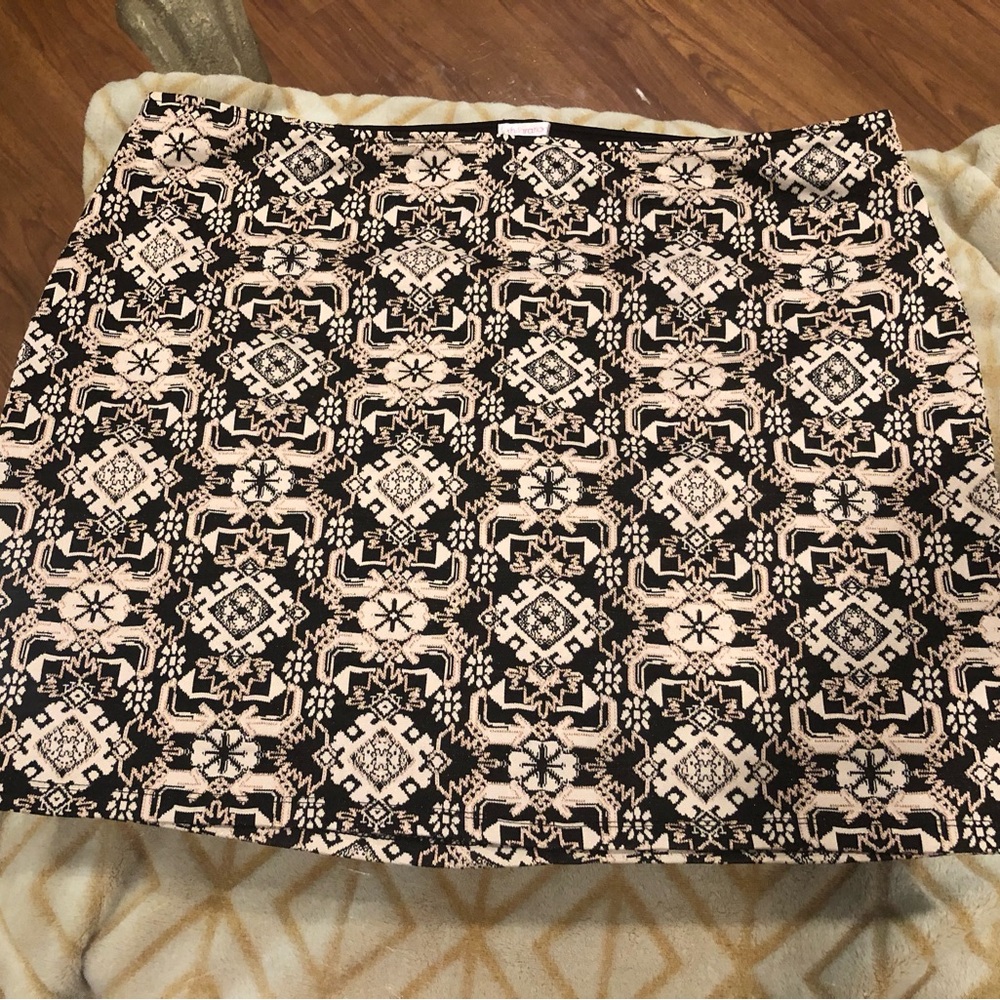 Xhilaration Boho Aztec Pattern Stretch Mini Skirt